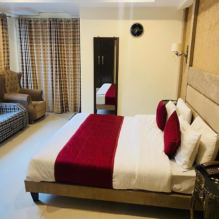 Manila Heights Hotel Naran Εξωτερικό φωτογραφία