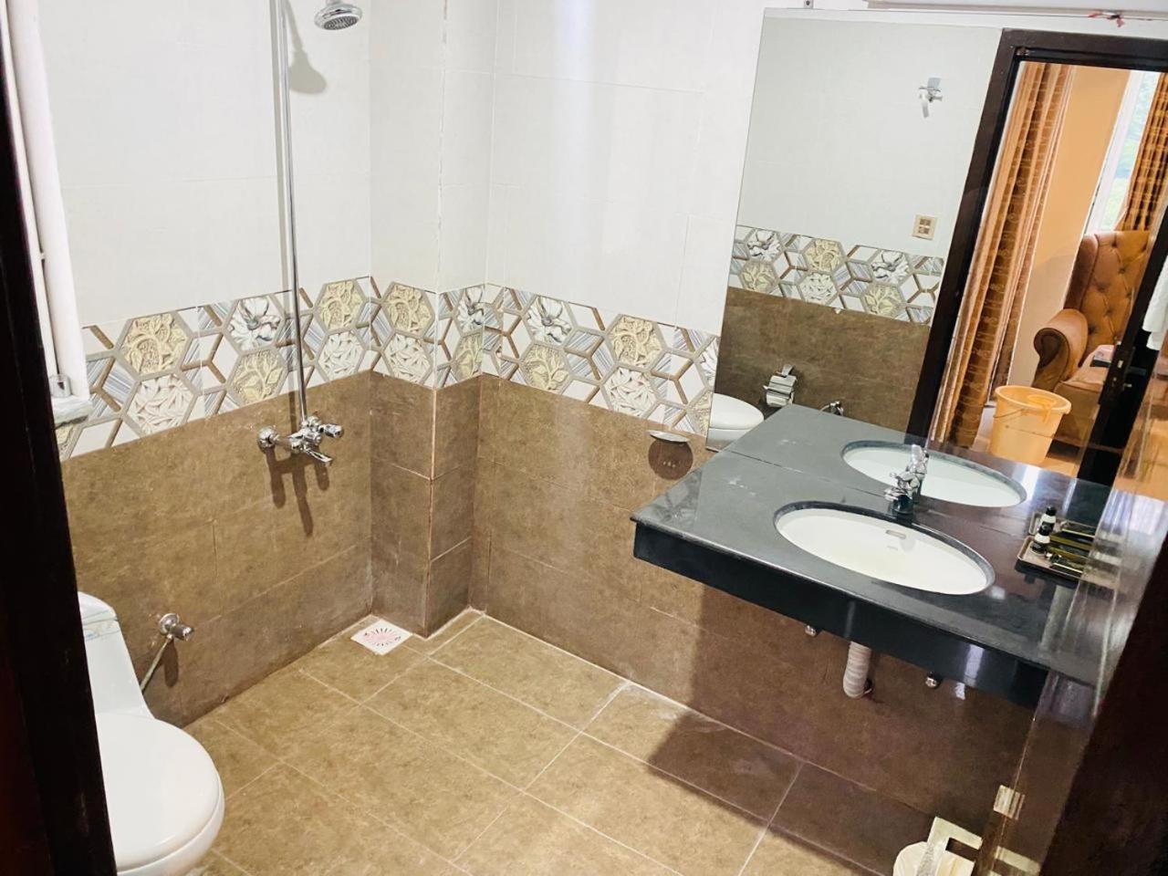 Manila Heights Hotel Naran Εξωτερικό φωτογραφία
