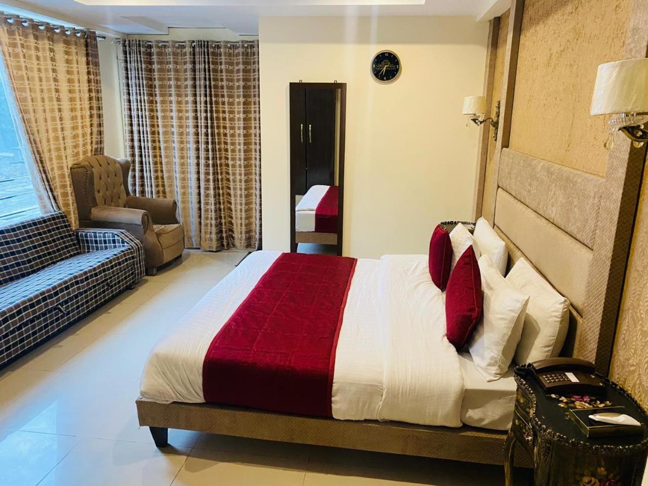 Manila Heights Hotel Naran Εξωτερικό φωτογραφία